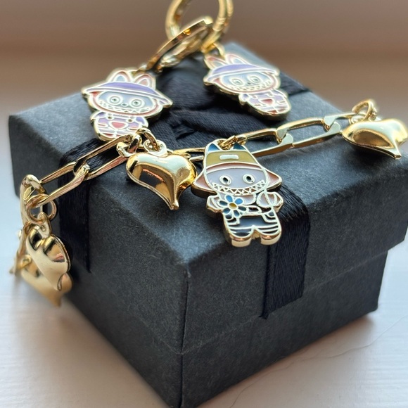 Labubu Themed Bracelet and Earring Set - Picture 9 of 10